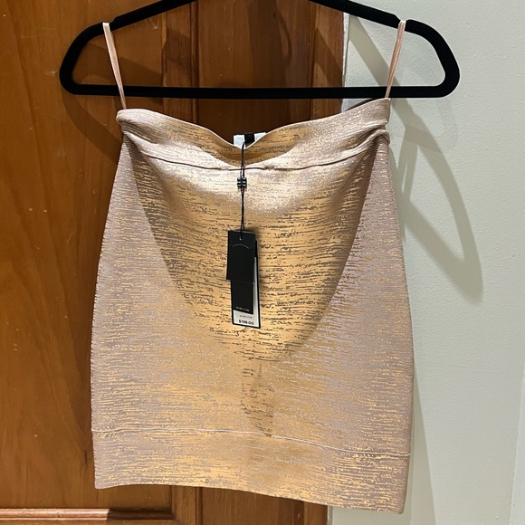 Brand New BCBG Rose Gold Mini Bandage Skirt. Size Medium - Picture 2 of 4